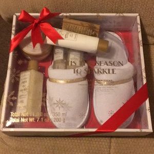 ❤️NWT Vanilla Brown Sugar Foot Care Set